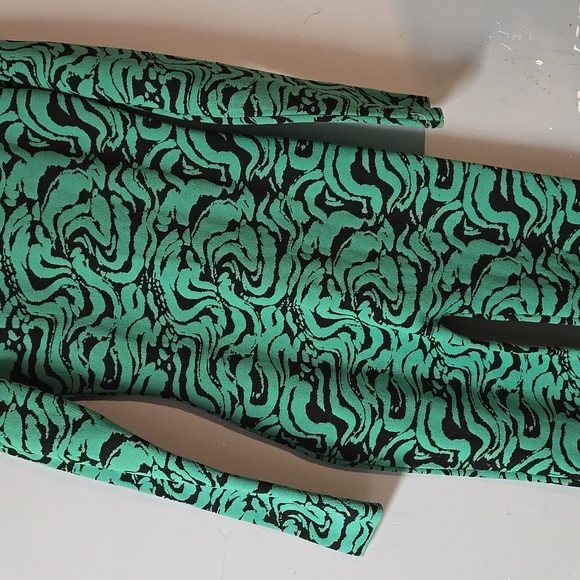 Jacquard One Piece Bodysuit - Picture 5 of 7